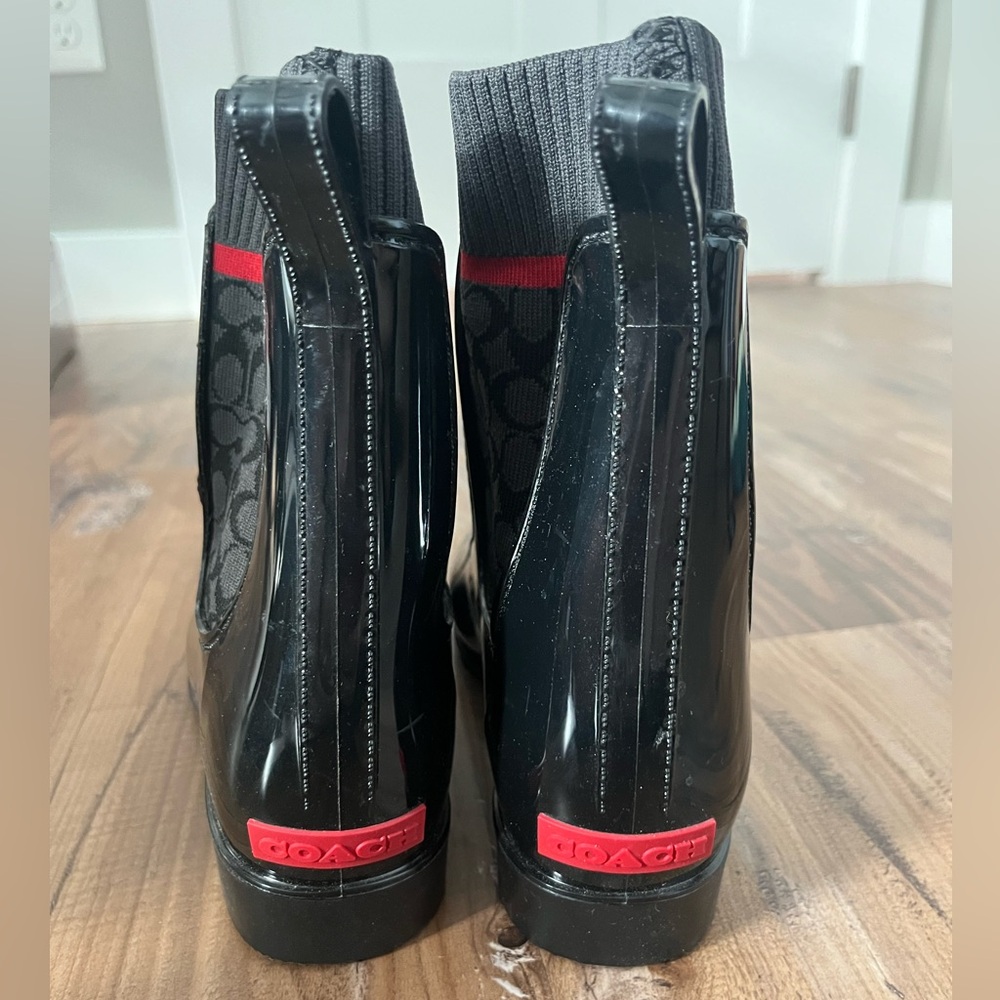 Coach Women’s 7 Rivington Rain Booties Black Rubber Ankle Boots Red Logo Knit - Picture 6 of 8